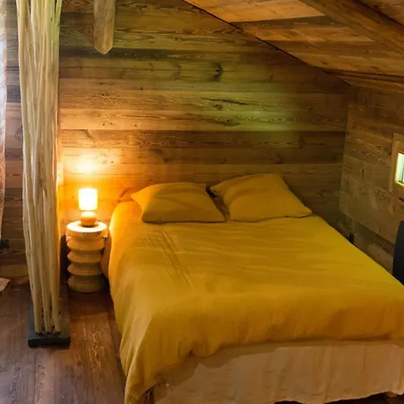 L'oiseau Bleu Chalet *